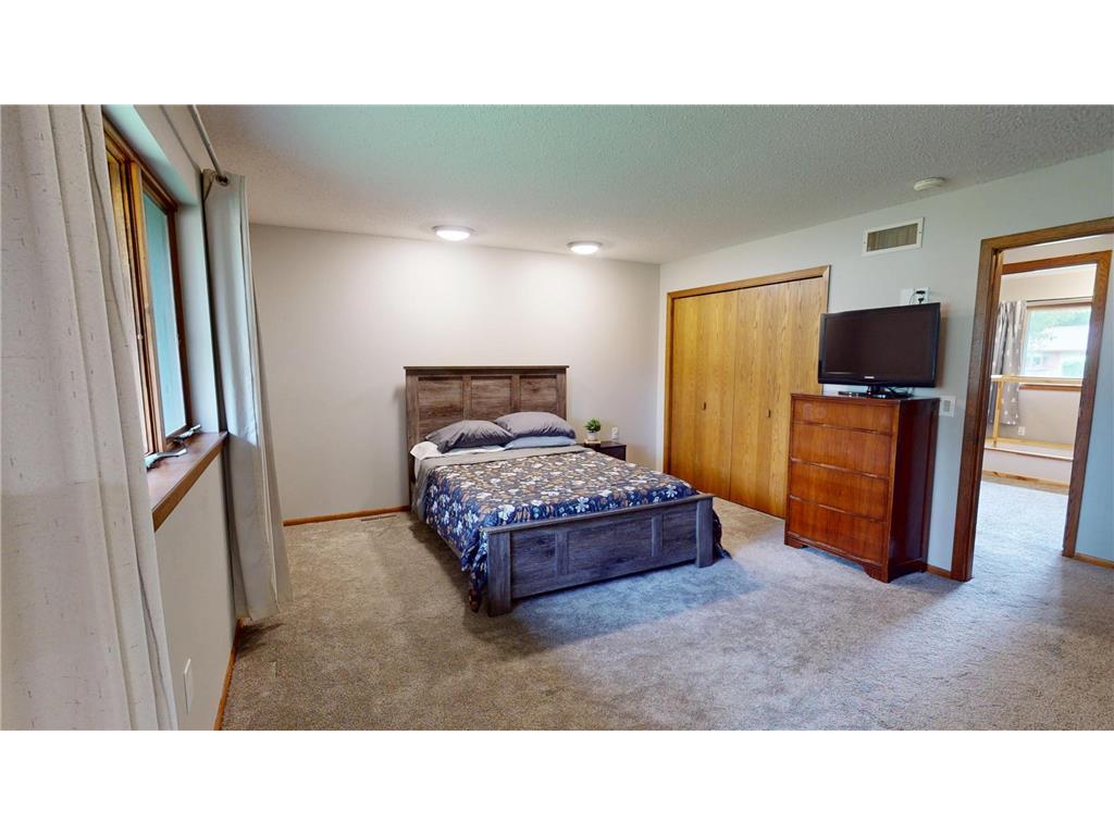 2404 8th Avenue SW Austin MN 55912 6776090 image43