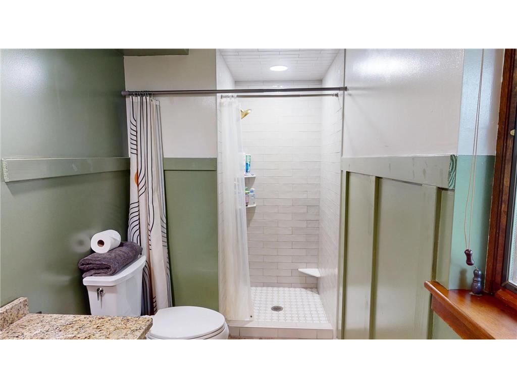 2404 8th Avenue SW Austin MN 55912 6776090 image46