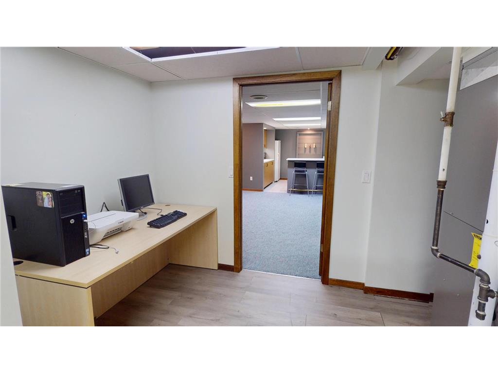 2404 8th Avenue SW Austin MN 55912 6776090 image67