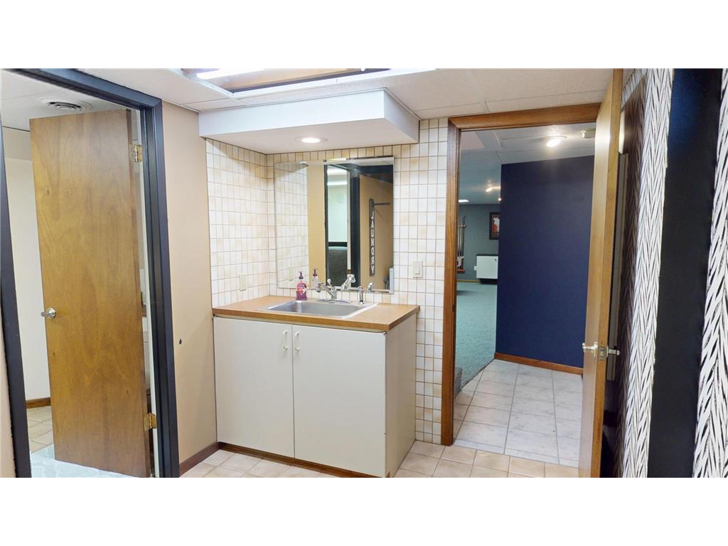 2404 8th Avenue SW Austin MN 55912 6776090 image73