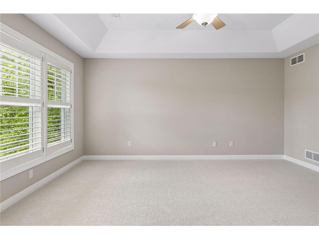 2404 Fieldstone Curve Woodbury MN 55129 7099487 image32