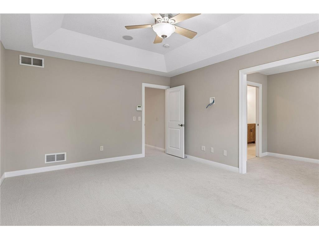 2404 Fieldstone Curve Woodbury MN 55129 7099487 image33