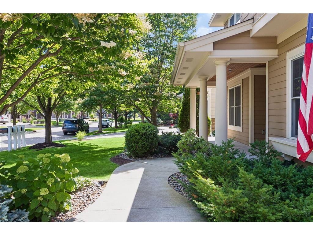2404 Fieldstone Curve Woodbury MN 55129 7099487 image61