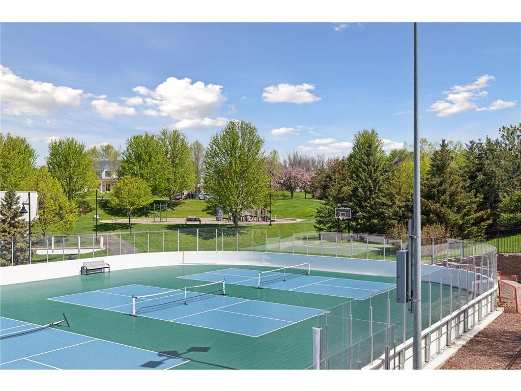 2404 Fieldstone Curve Woodbury MN 55129 7099487 image85