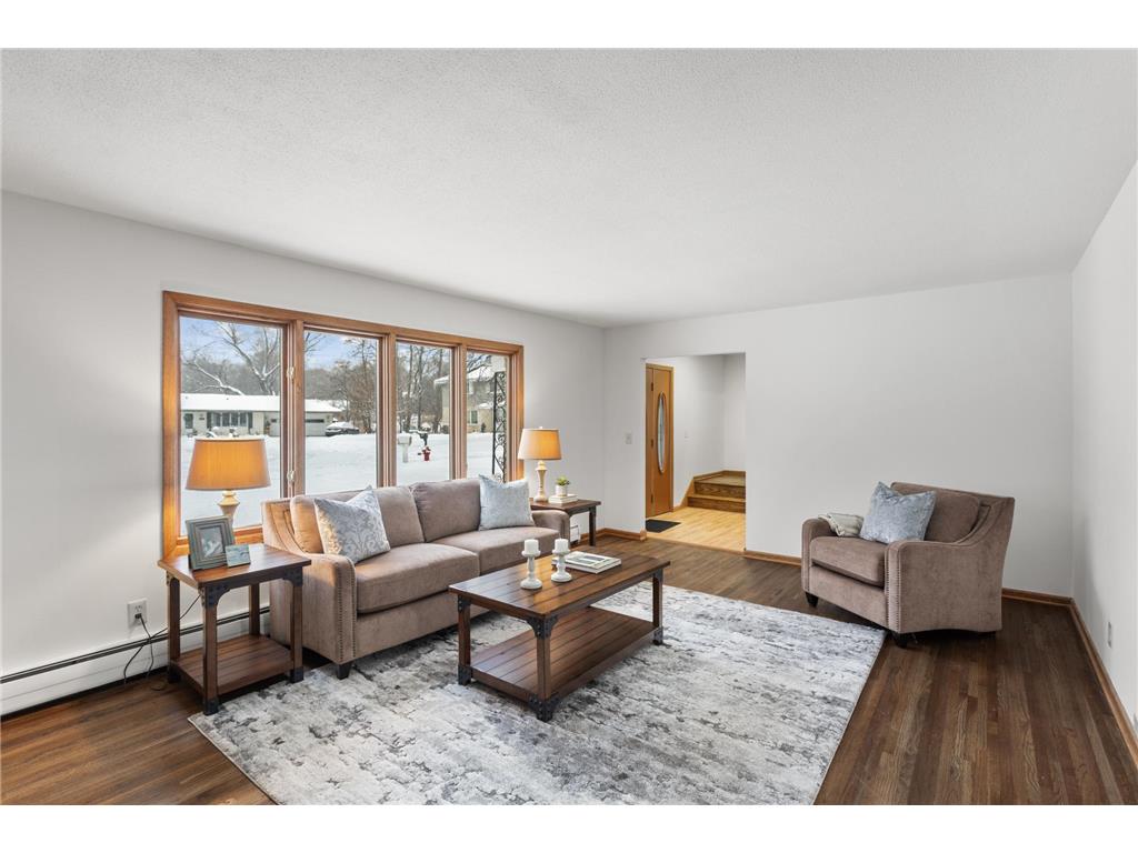 2404 Hayes Court Burnsville MN 55337 6825429 image3