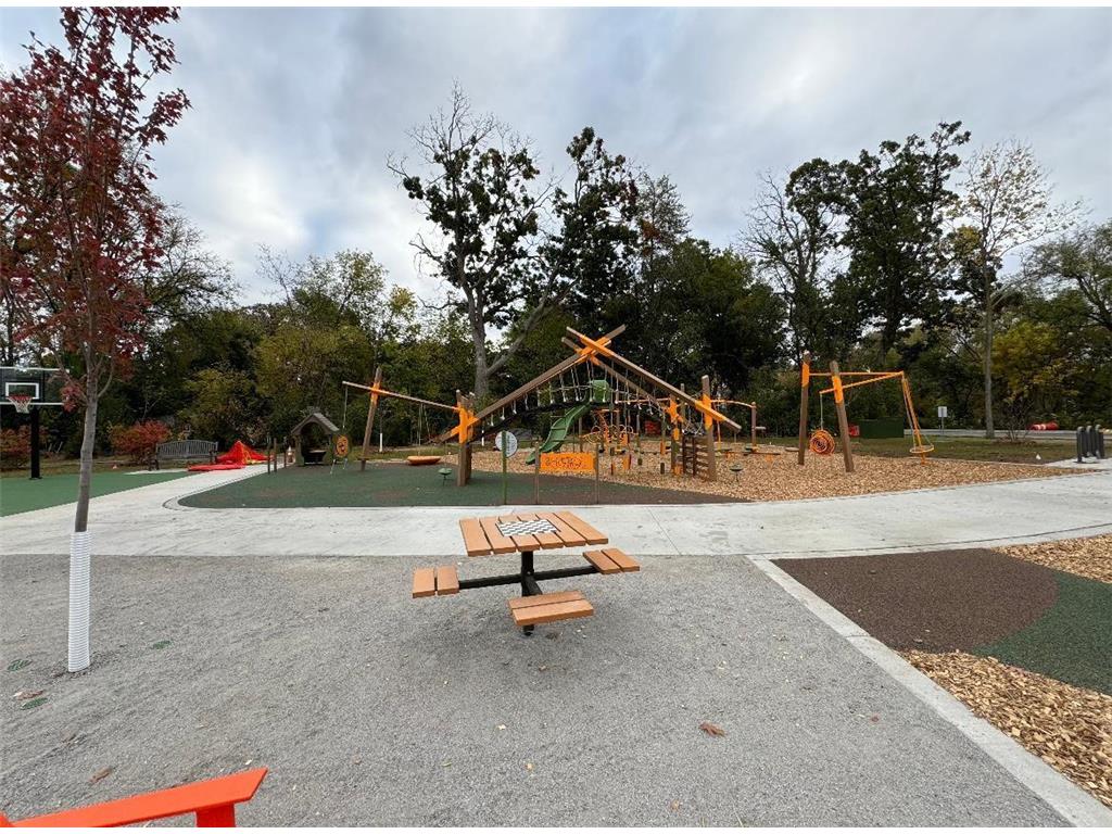 2404 Laurie Court W Roseville MN 55113 6609155 image1