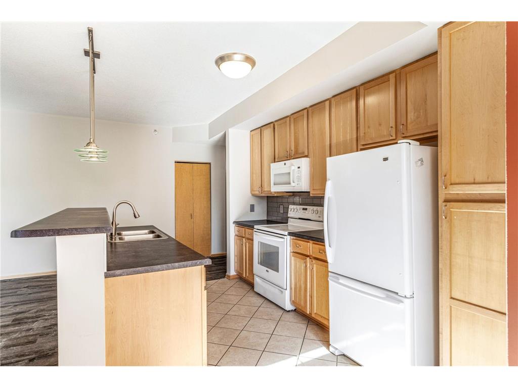 2405 39th Avenue NE #205 Saint Anthony MN 55421 7063465 image11