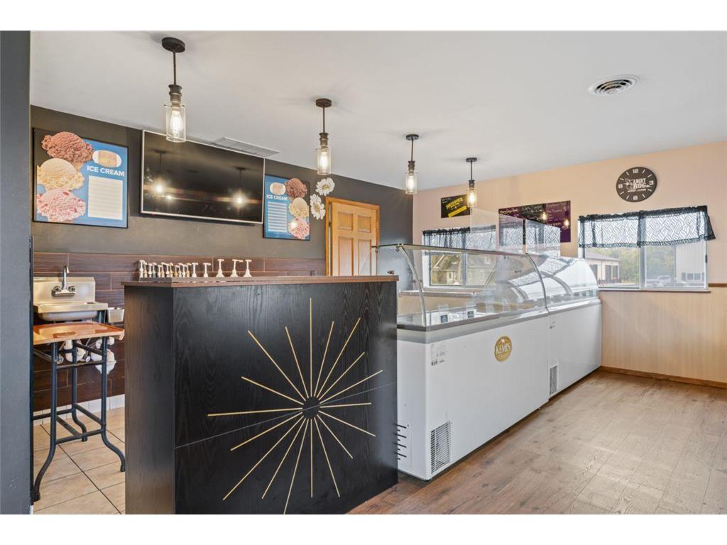 2405 4th Street NW Austin MN 55912 6802190 image35