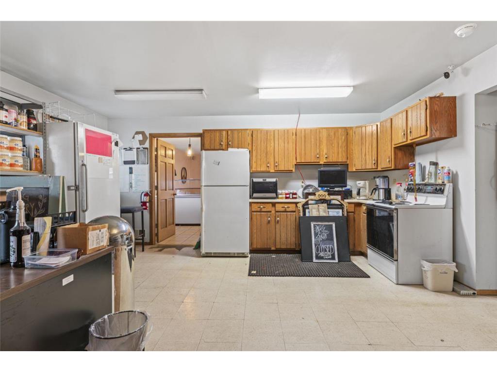 2405 4th Street NW Austin MN 55912 6802190 image49