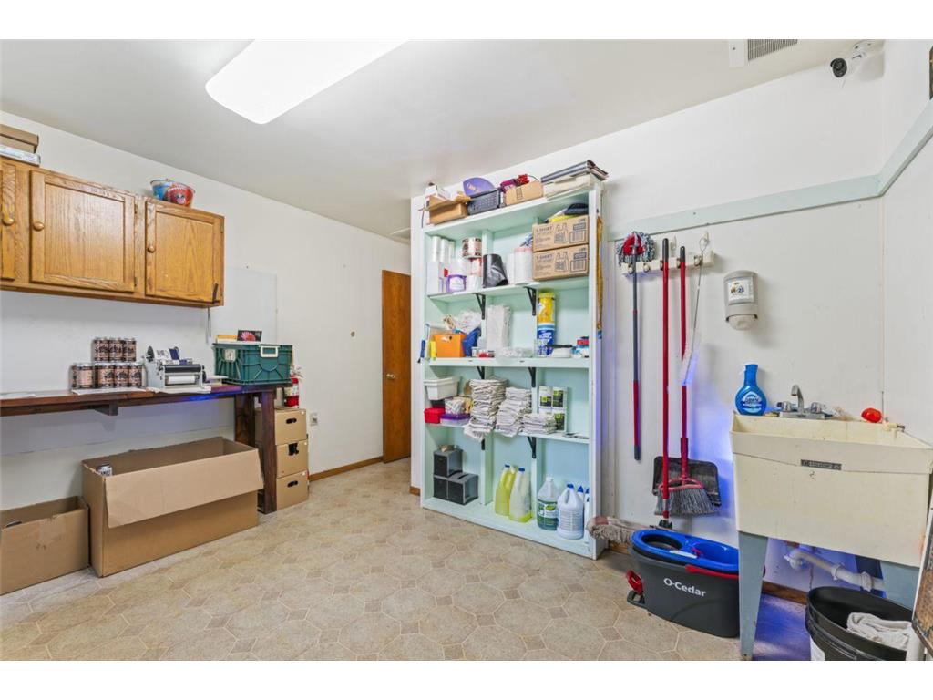 2405 4th Street NW Austin MN 55912 6802190 image52