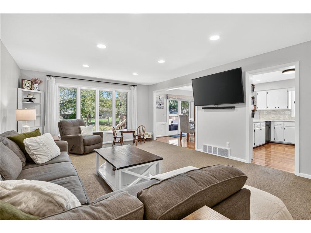2405 Quinwood Lane N Plymouth MN 55441 7037297 image1