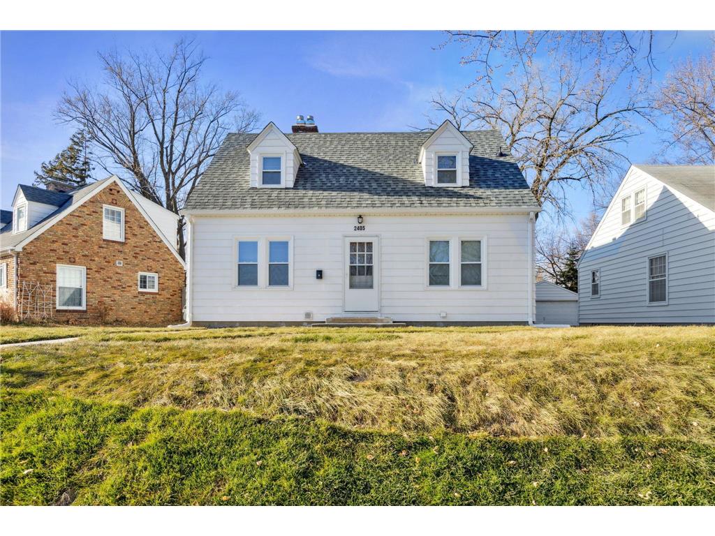 2405 Zenith Avenue N Golden Valley MN 55422 6469917 image1