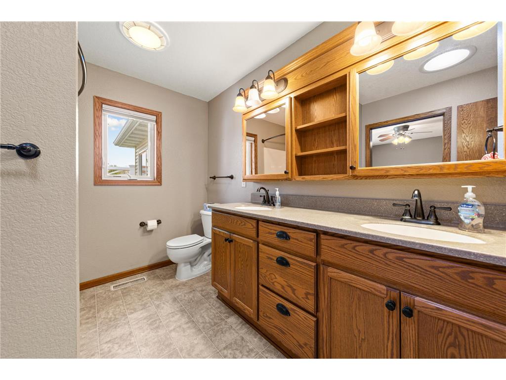 2406 4th Street NE Waseca MN 56093 7064096 image24