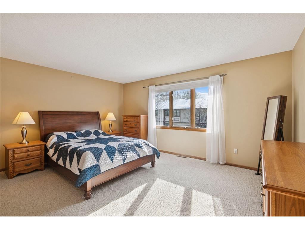 2406 County Road D W #4 Roseville MN 55112 7014255 image10