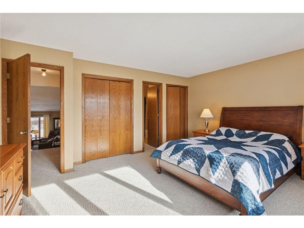 2406 County Road D W #4 Roseville MN 55112 7014255 image11