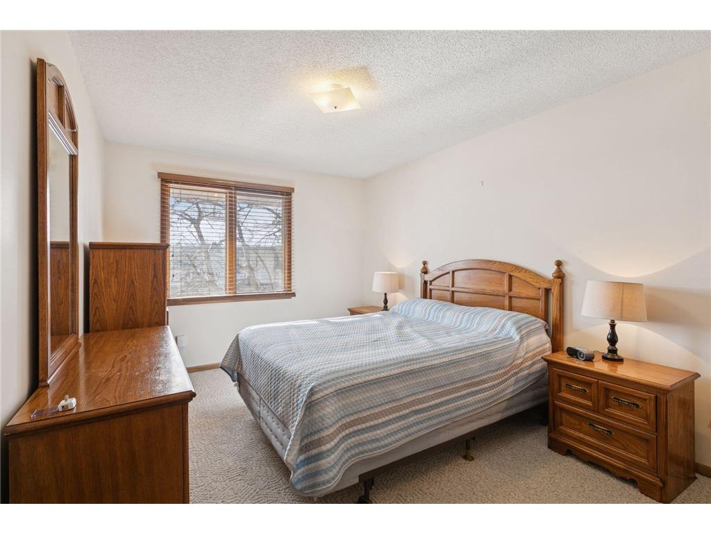 2406 County Road D W #4 Roseville MN 55112 7014255 image13