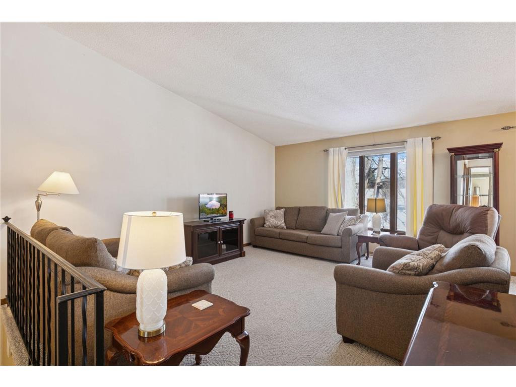 2406 County Road D W #4 Roseville MN 55112 7014255 image4