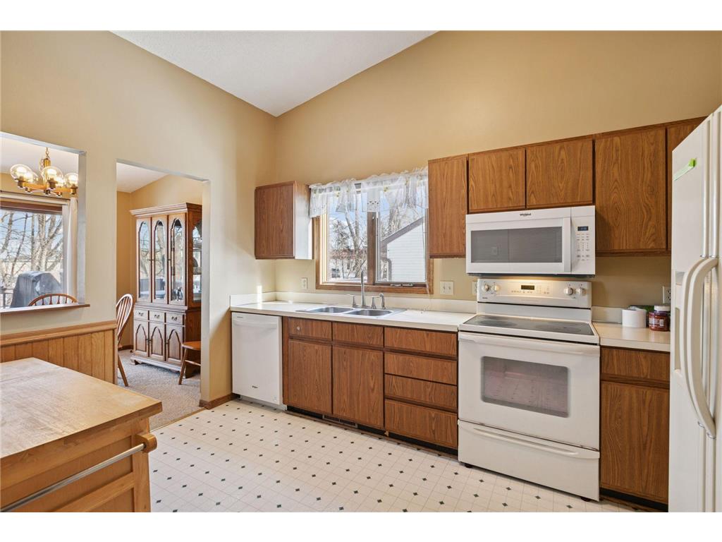 2406 County Road D W #4 Roseville MN 55112 7014255 image9