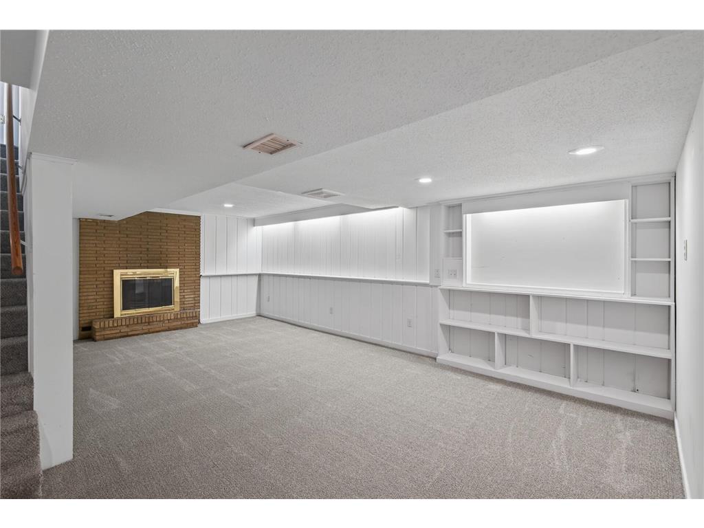 2406 Ericon Drive Brooklyn Center MN 55430 7089220 image15