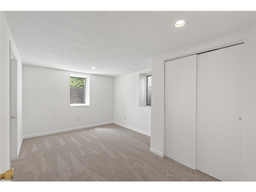 2406 Ericon Drive Brooklyn Center MN 55430 7089220 image18