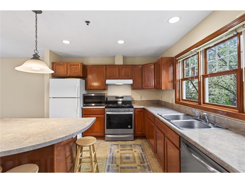 2407 16th Avenue S Minneapolis MN 55404 7064176 image12