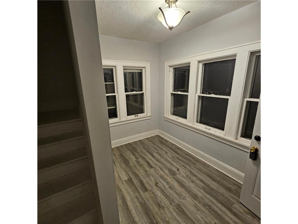 2407 N 4th Minneapolis MN 55411 7069249 image9