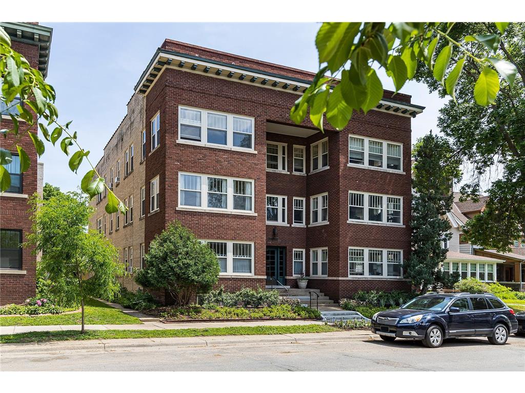 2407 Girard Avenue S #4 Minneapolis MN 55405 6718595 image1