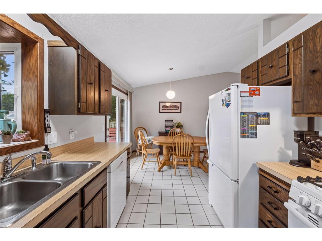 2407 Spruce Place White Bear Lake MN 55110 7090413 image10