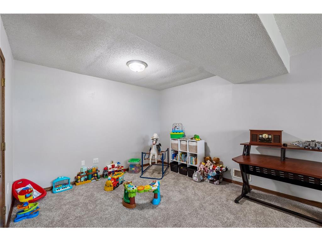 2407 Spruce Place White Bear Lake MN 55110 7090413 image23