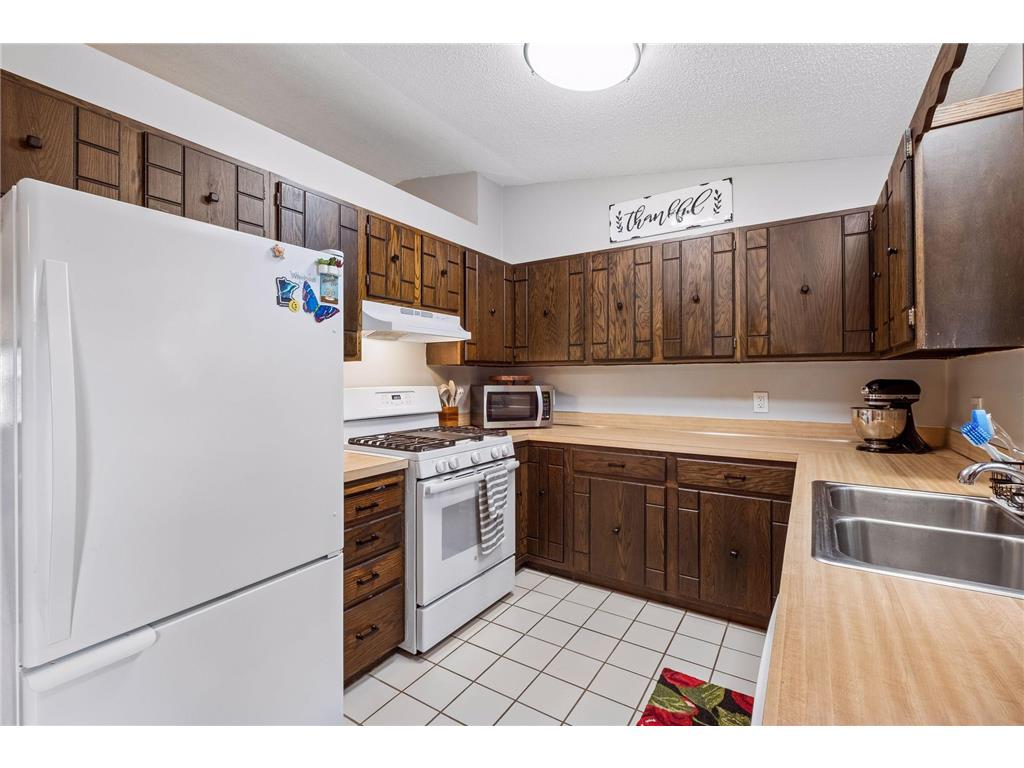 2407 Spruce Place White Bear Lake MN 55110 7090413 image8