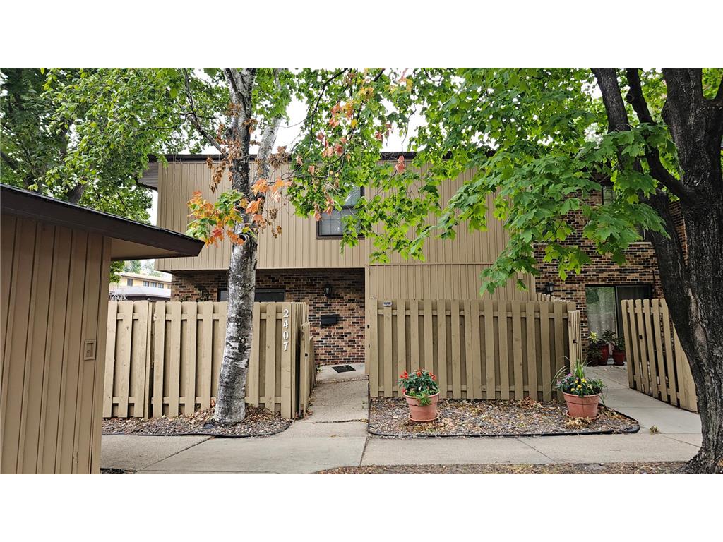 2407 Unity Avenue N Golden Valley MN 55422 6429845 image1
