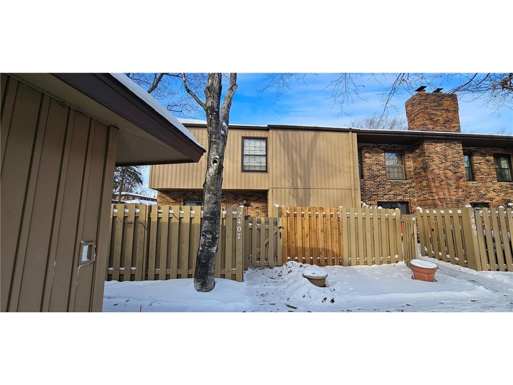 2407 Unity Avenue N Golden Valley MN 55422 7002697 image1