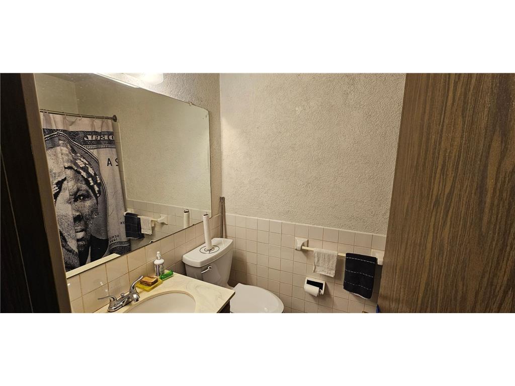 2407 Unity Avenue N Golden Valley MN 55422 7002697 image12