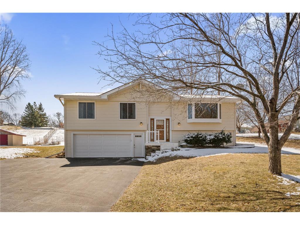 2408 72nd Court E Inver Grove Heights MN 55076 6694447 image1