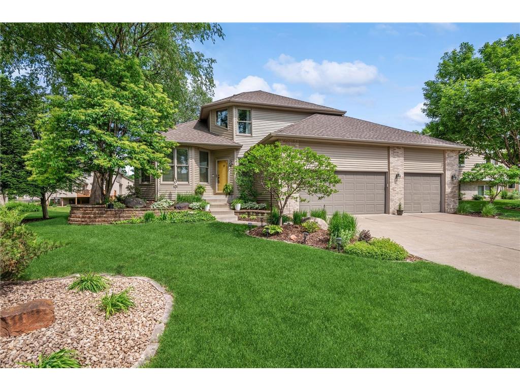 2408 87th Trail N Brooklyn Park MN 55443 6377047 image1