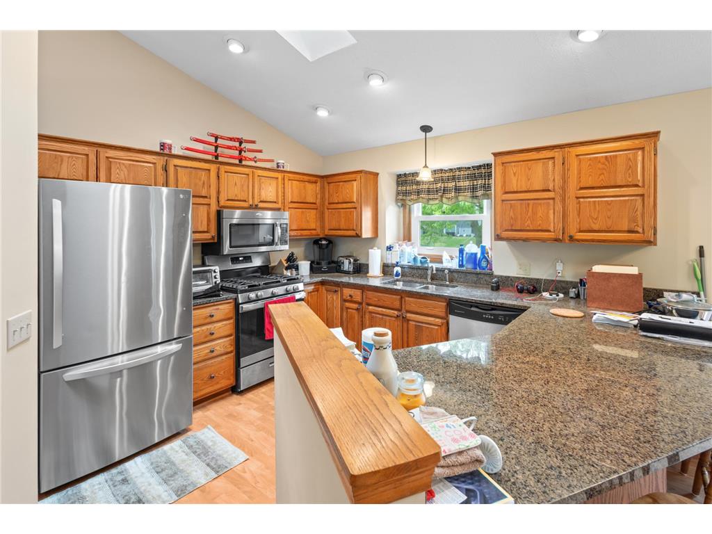 2408 Crestmount Lane Burnsville MN 55306 7077877 image6