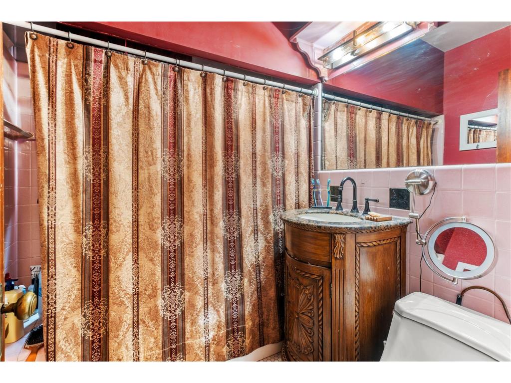 2408 Fremont Avenue S Minneapolis MN 55405 7059751 image33