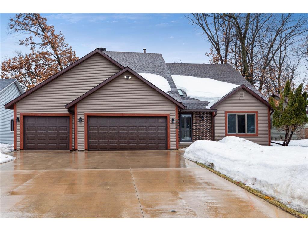 2408 Montana Avenue E Maplewood MN 55119 6347940 image1