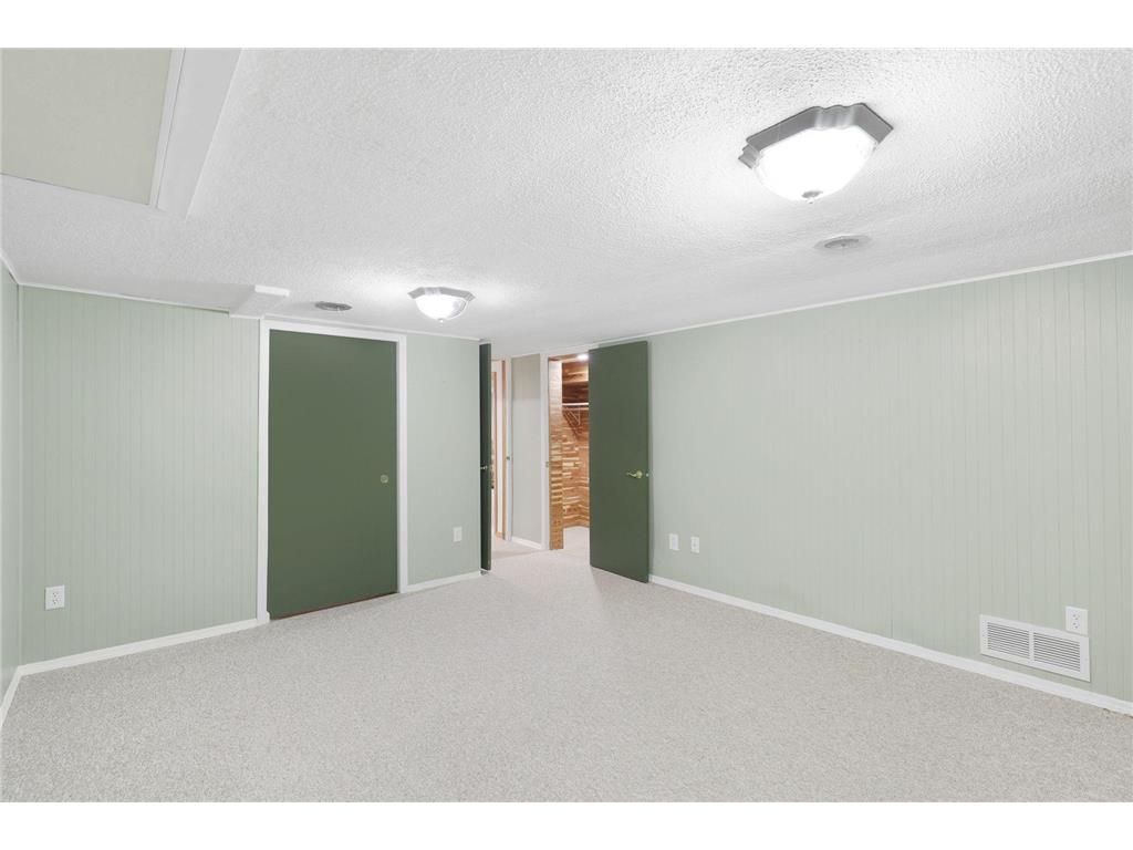 2408 Spruce Place White Bear Lake MN 55110 7094069 image25