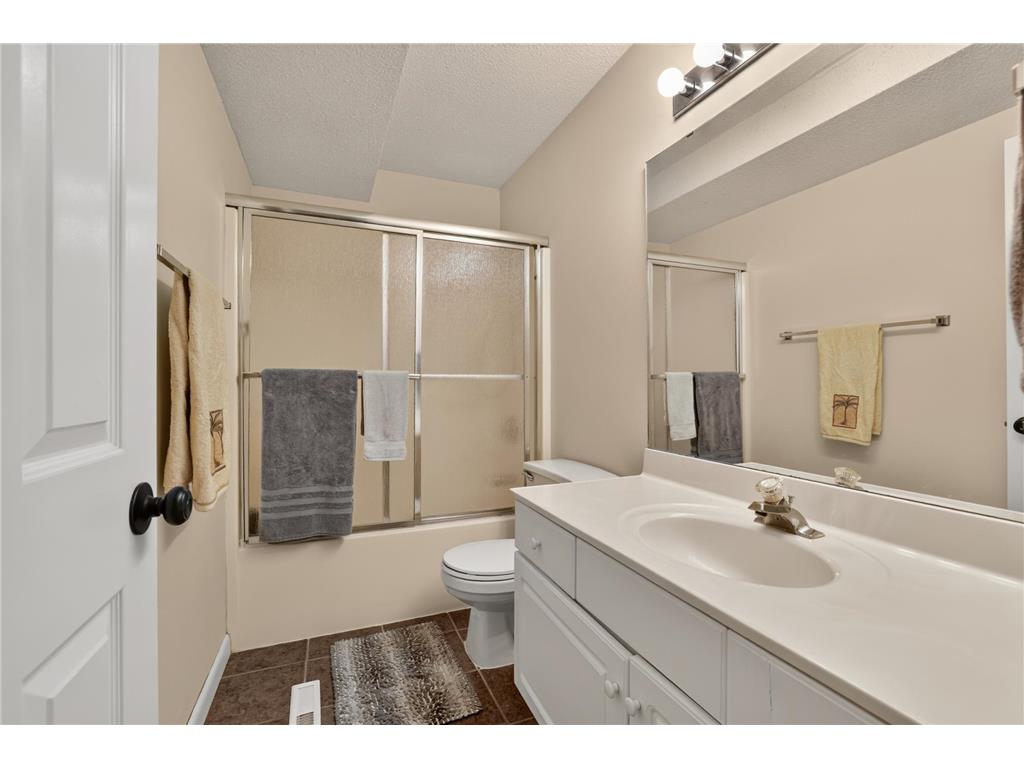 2408 Viola Heights Drive NE Rochester MN 55906 7115097 image15