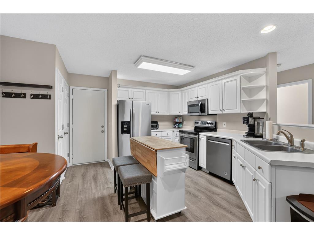 2408 Viola Heights Drive NE Rochester MN 55906 7115097 image17