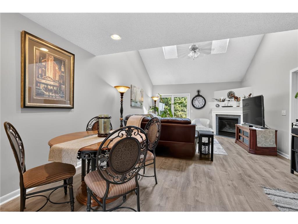 2408 Viola Heights Drive NE Rochester MN 55906 7115097 image4