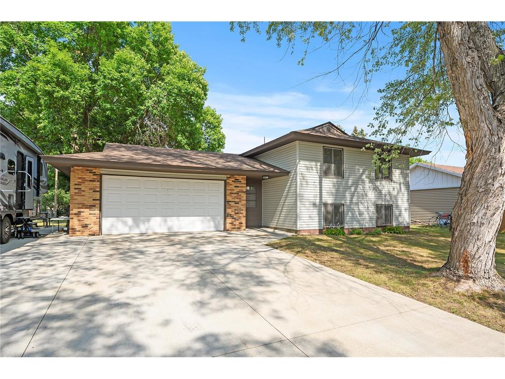 2409 106th Avenue NW Coon Rapids MN 55433 6429586 image1