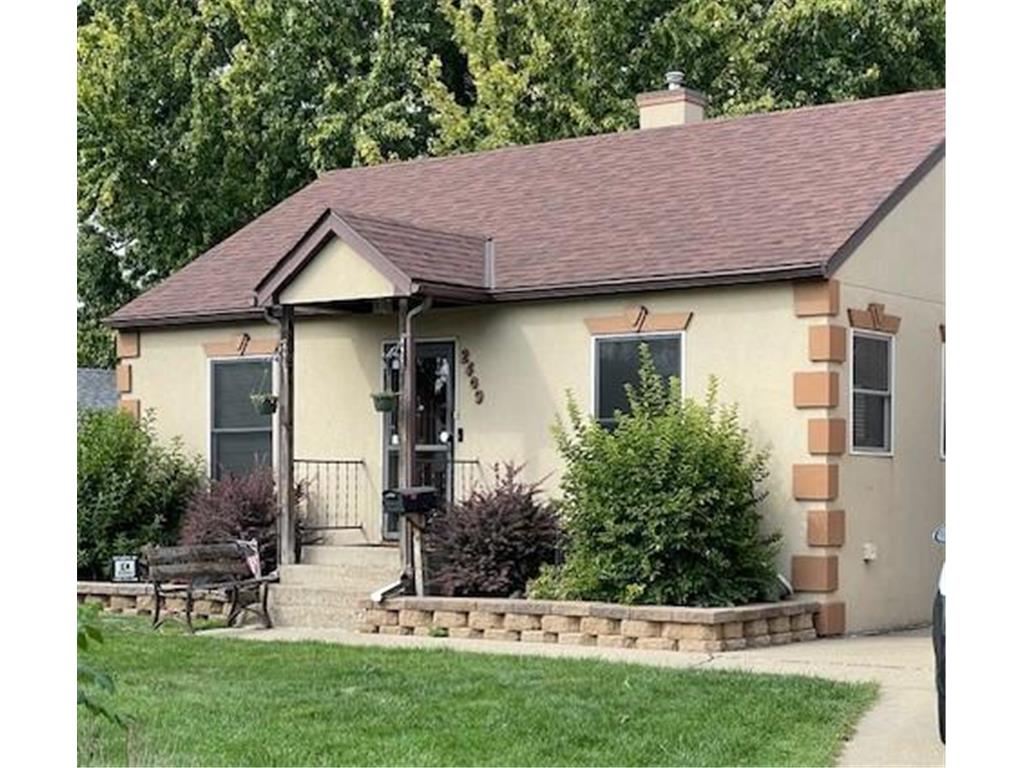 2409 12th Avenue E North Saint Paul MN 55109 6607320 image1