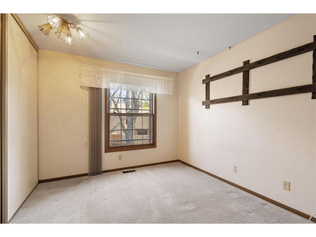 2409 Unity Avenue N Golden Valley MN 55422 7056874 image19