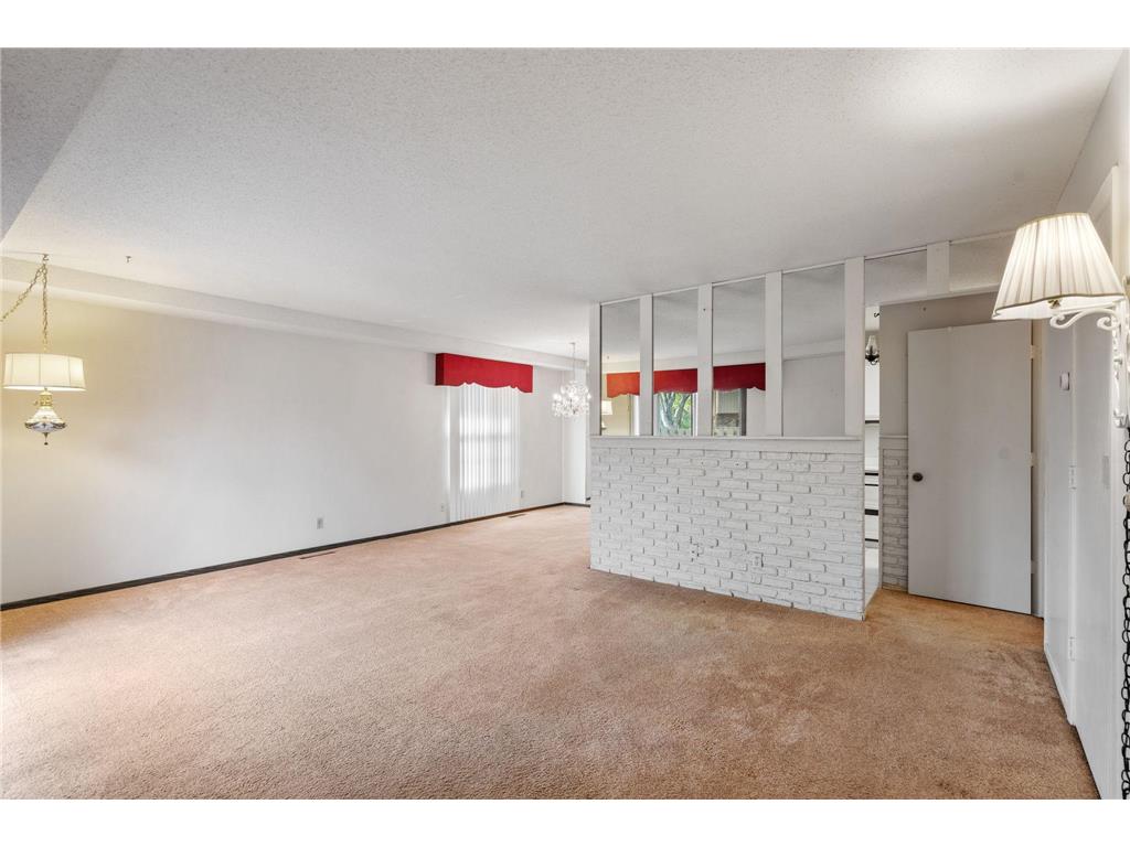2409 Unity Avenue N Golden Valley MN 55422 7056874 image2