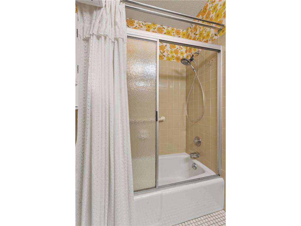 2409 Unity Avenue N Golden Valley MN 55422 7056874 image22