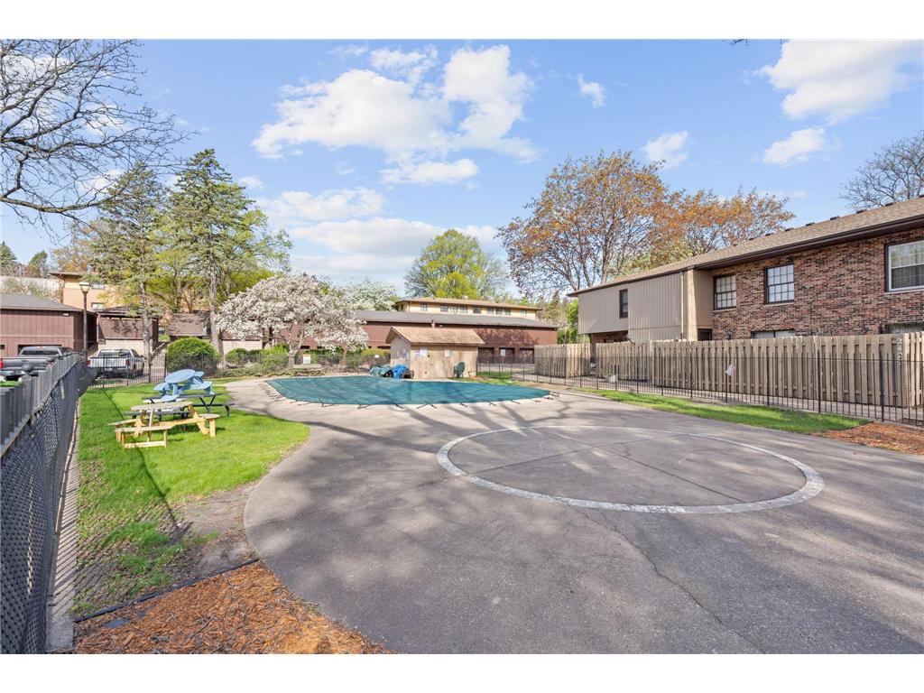 2409 Unity Avenue N Golden Valley MN 55422 7056874 image24