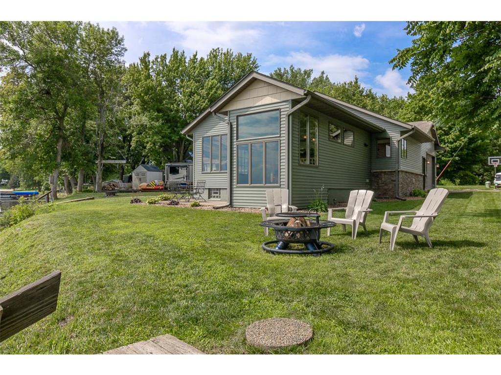 24095 Blue Marina Road Cleveland MN 56017 - East Jefferson 7106210 image1