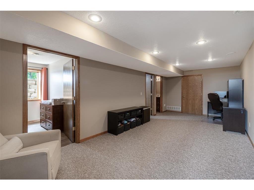 24095 Blue Marina Road Cleveland MN 56017 - East Jefferson 7106210 image28